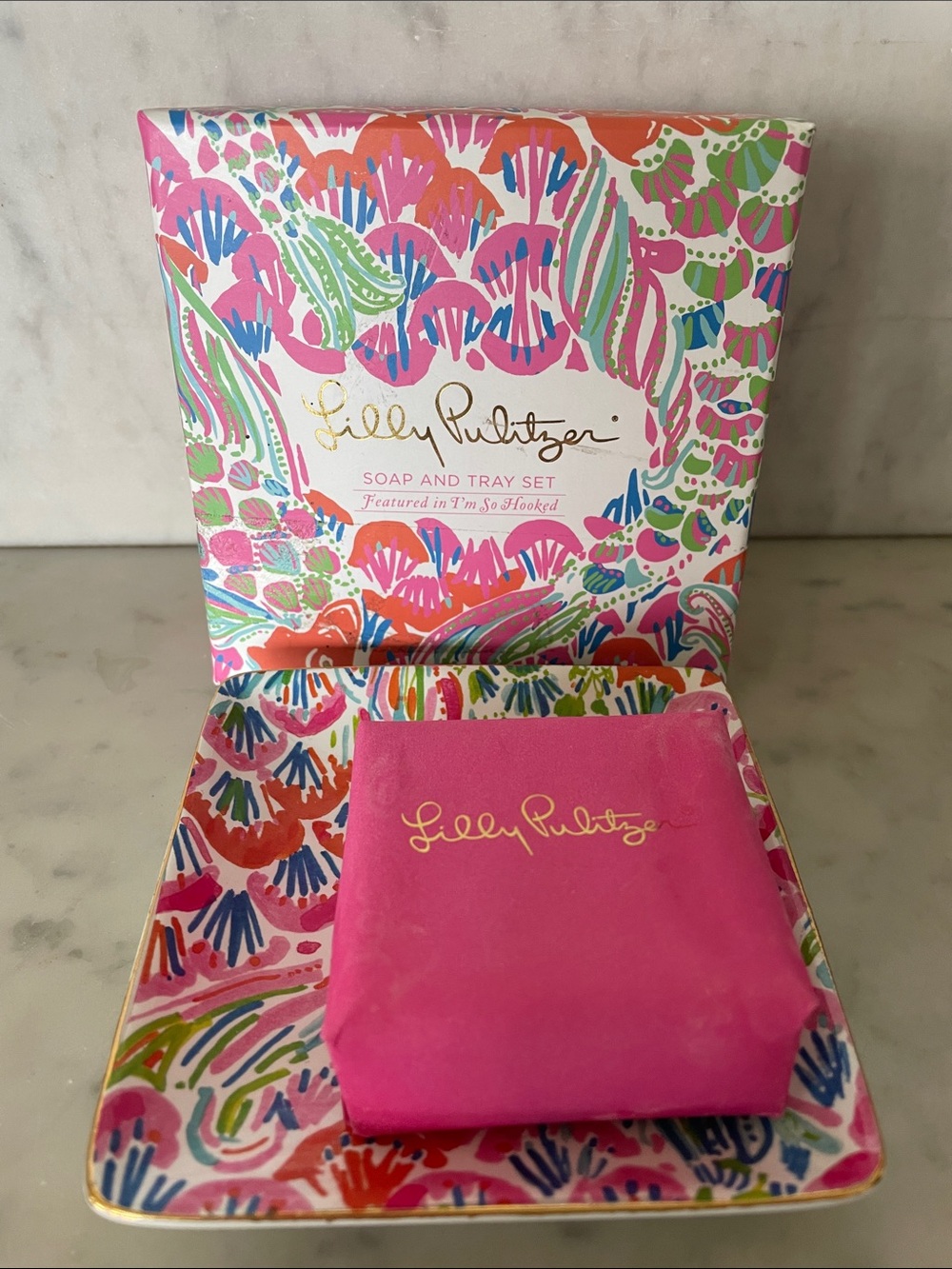 LILLY PULITZER Lilly’s Jungle Pink Soap & Floral Trinket Tray Set